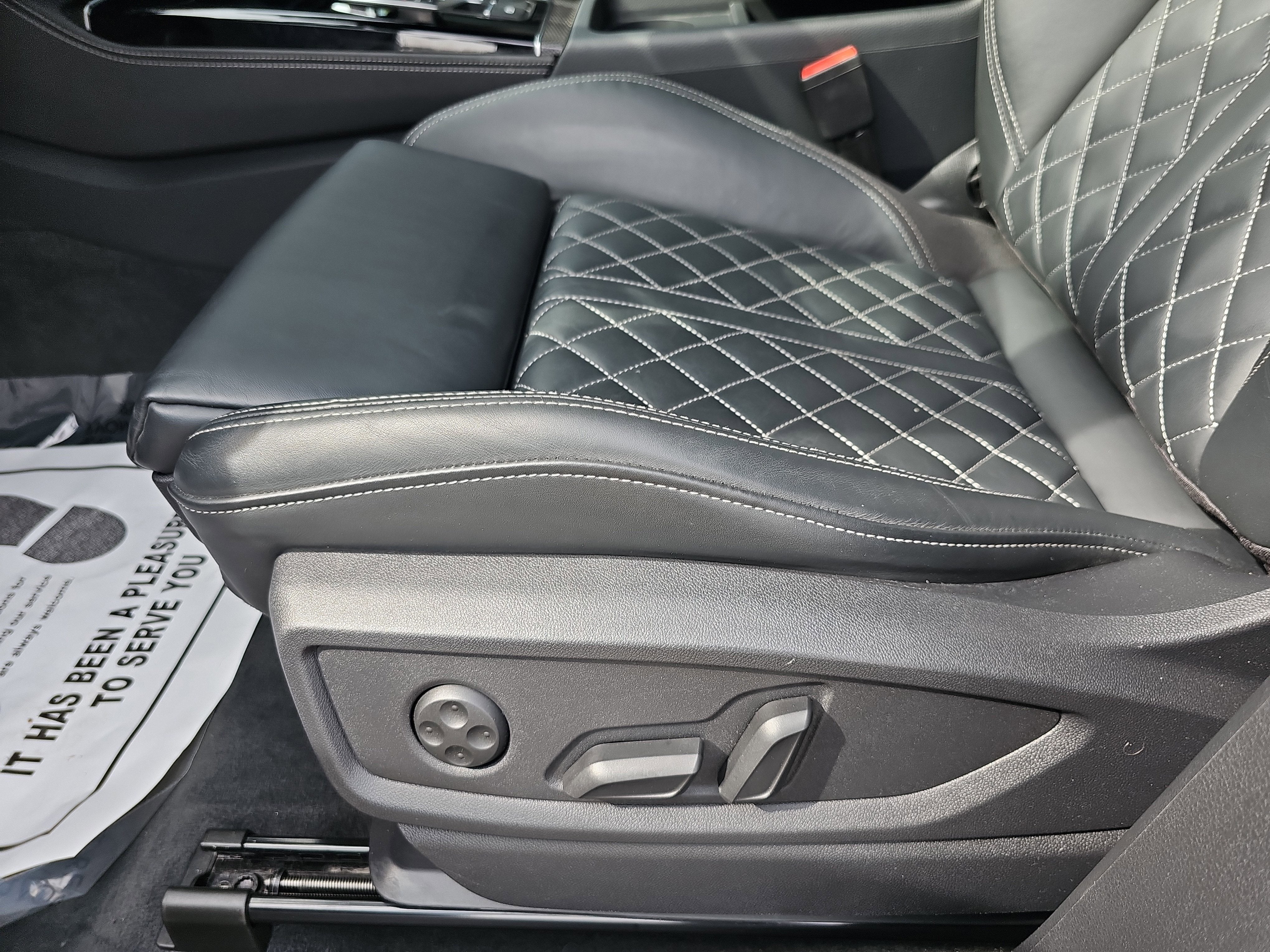 2023 Audi SQ5 Premium Plus
