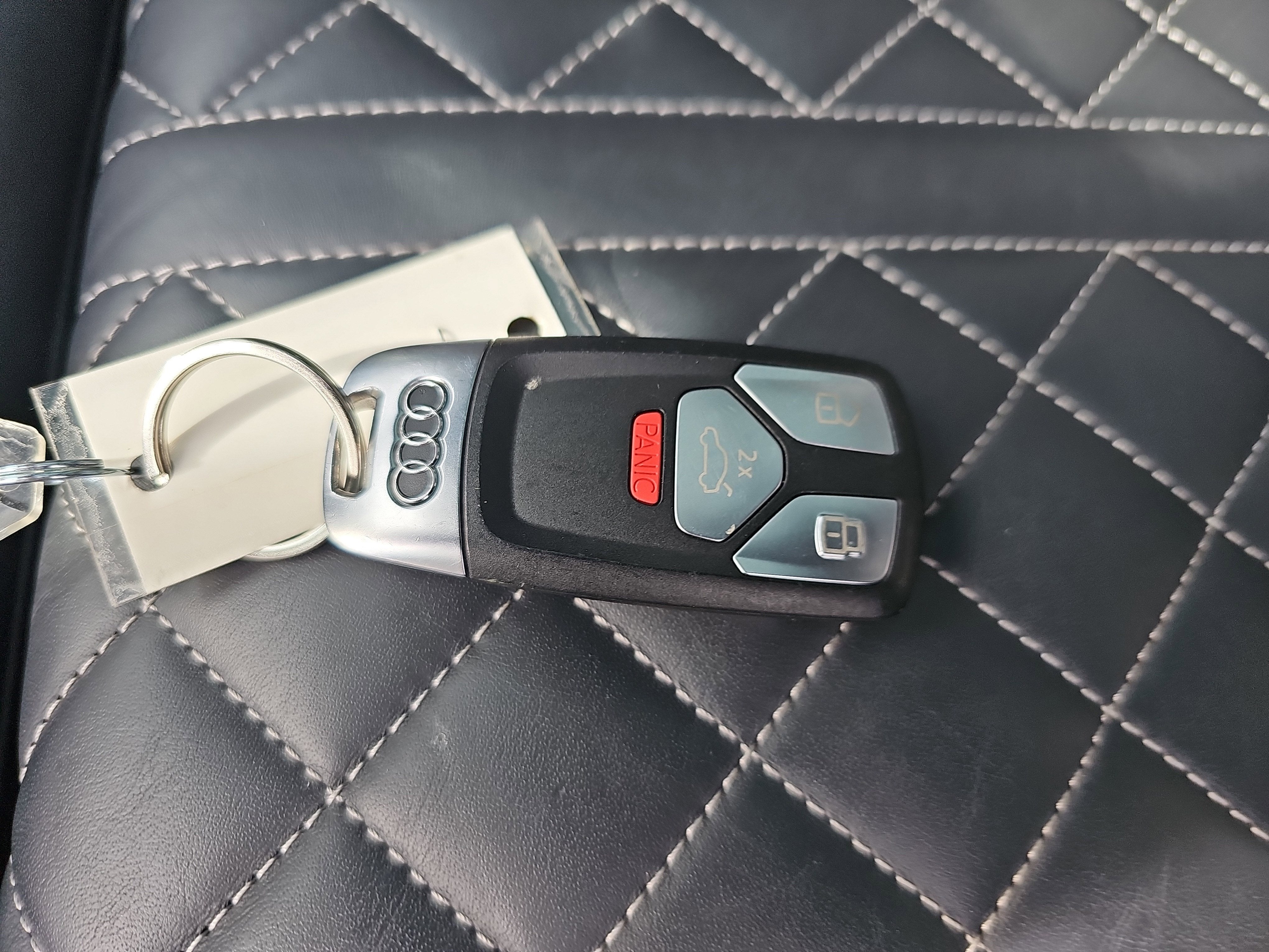 2023 Audi SQ5 Premium Plus