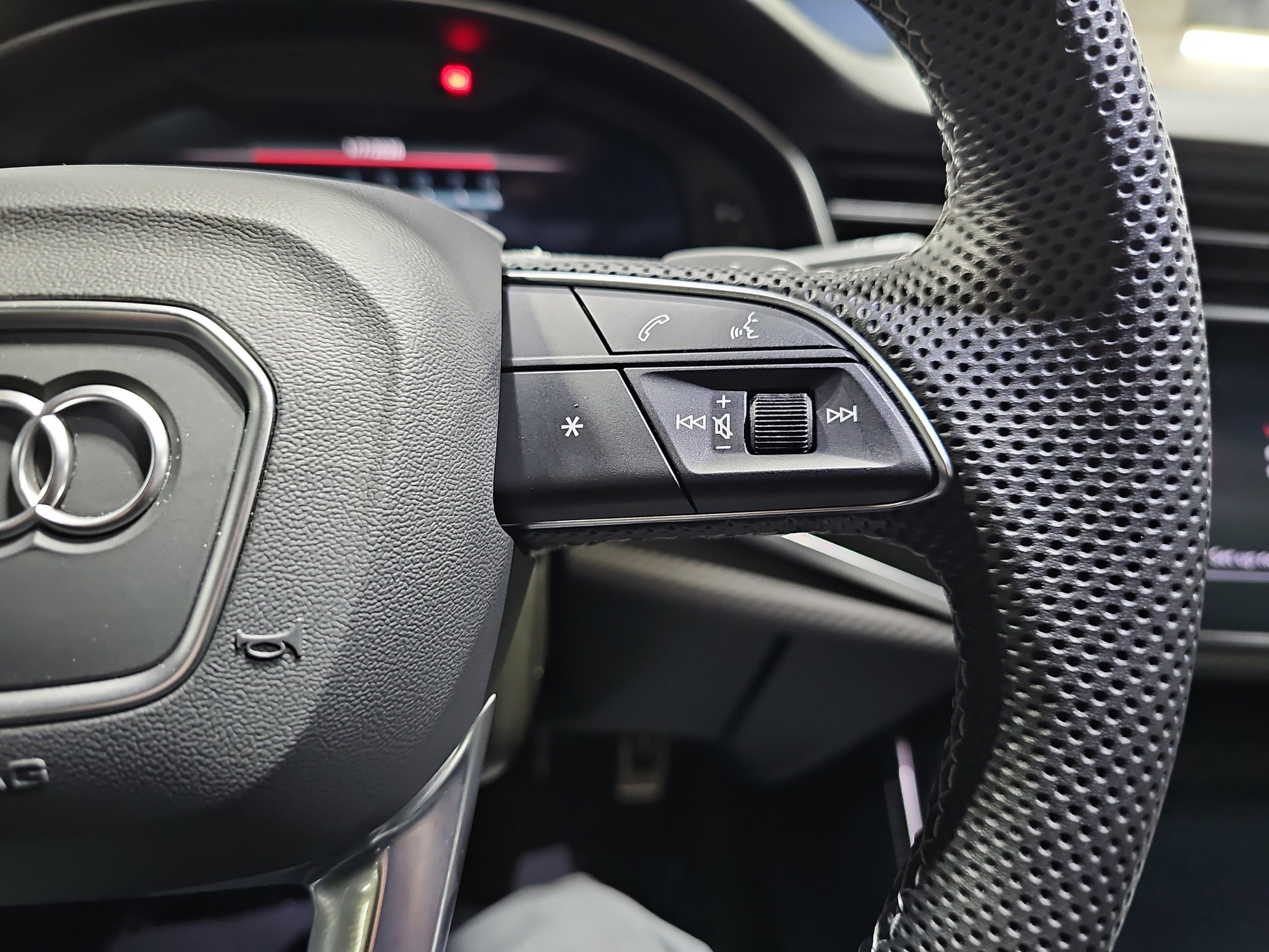 2024 Audi SQ8 Prestige