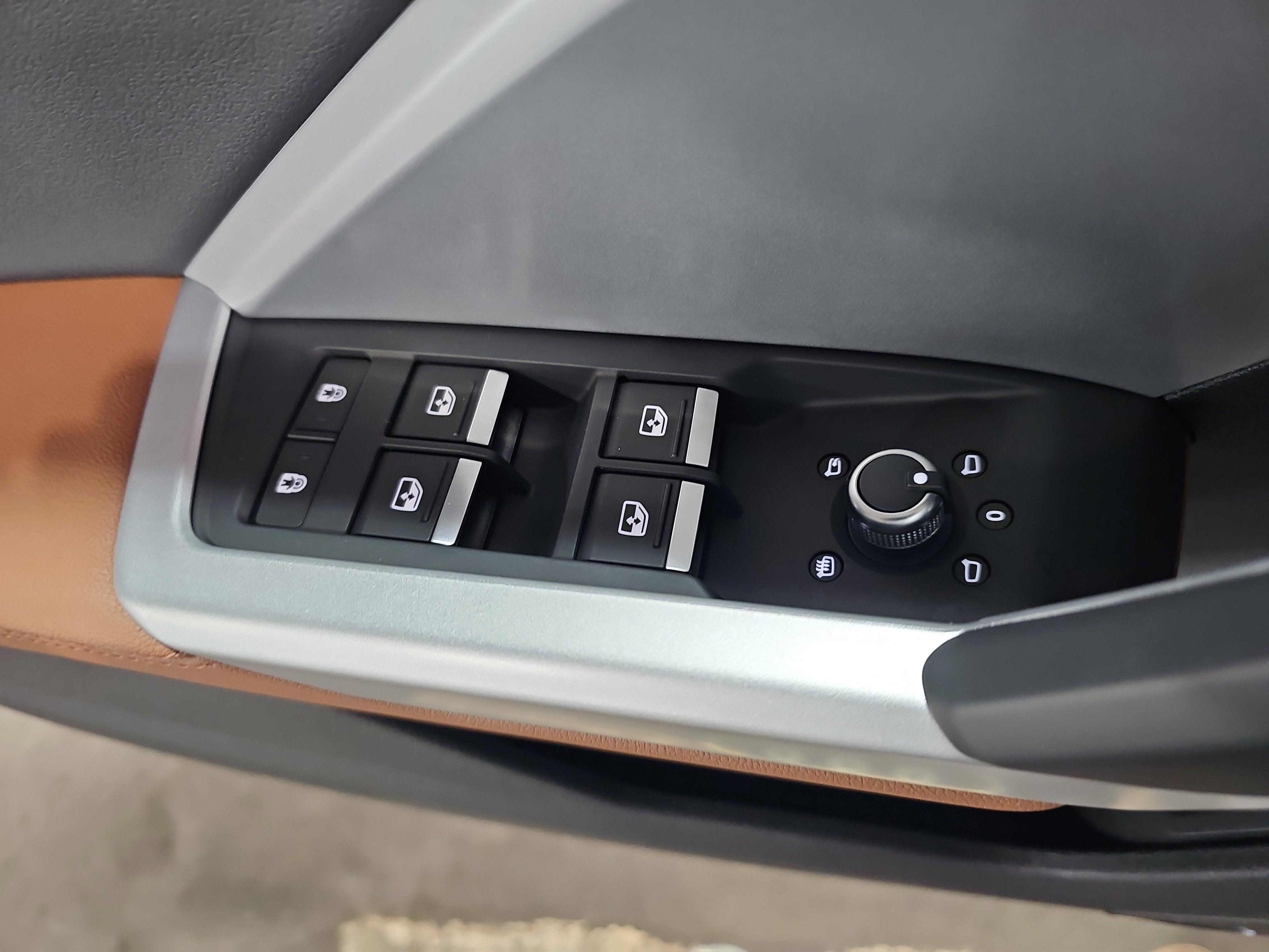 2024 Audi Q3 S line Premium Plus