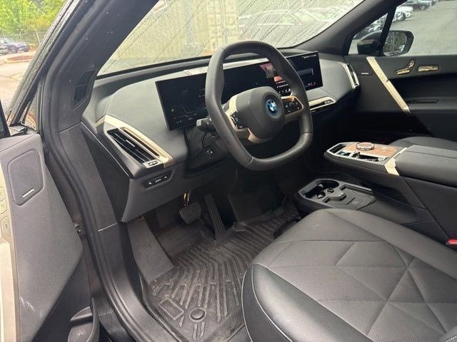 2025 BMW iX xDrive50