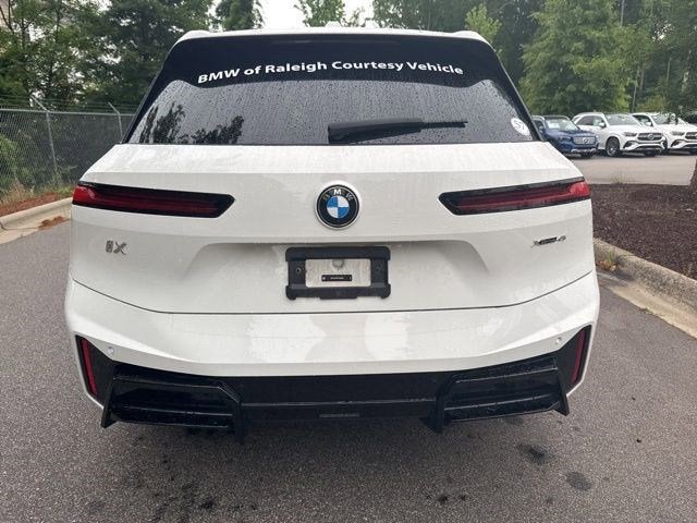2026 BMW iX xDrive45