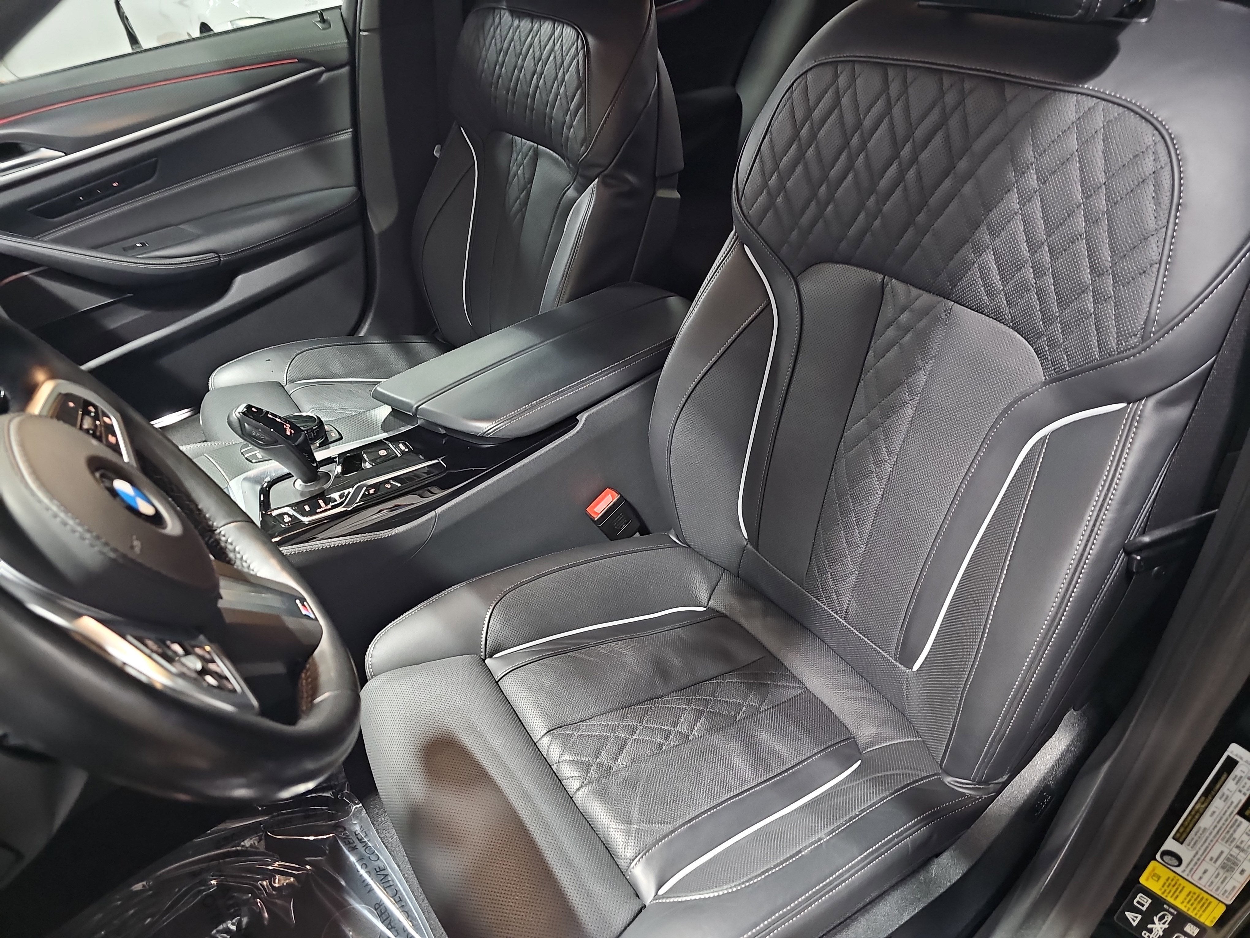 2023 BMW 5 Series M550i xDrive