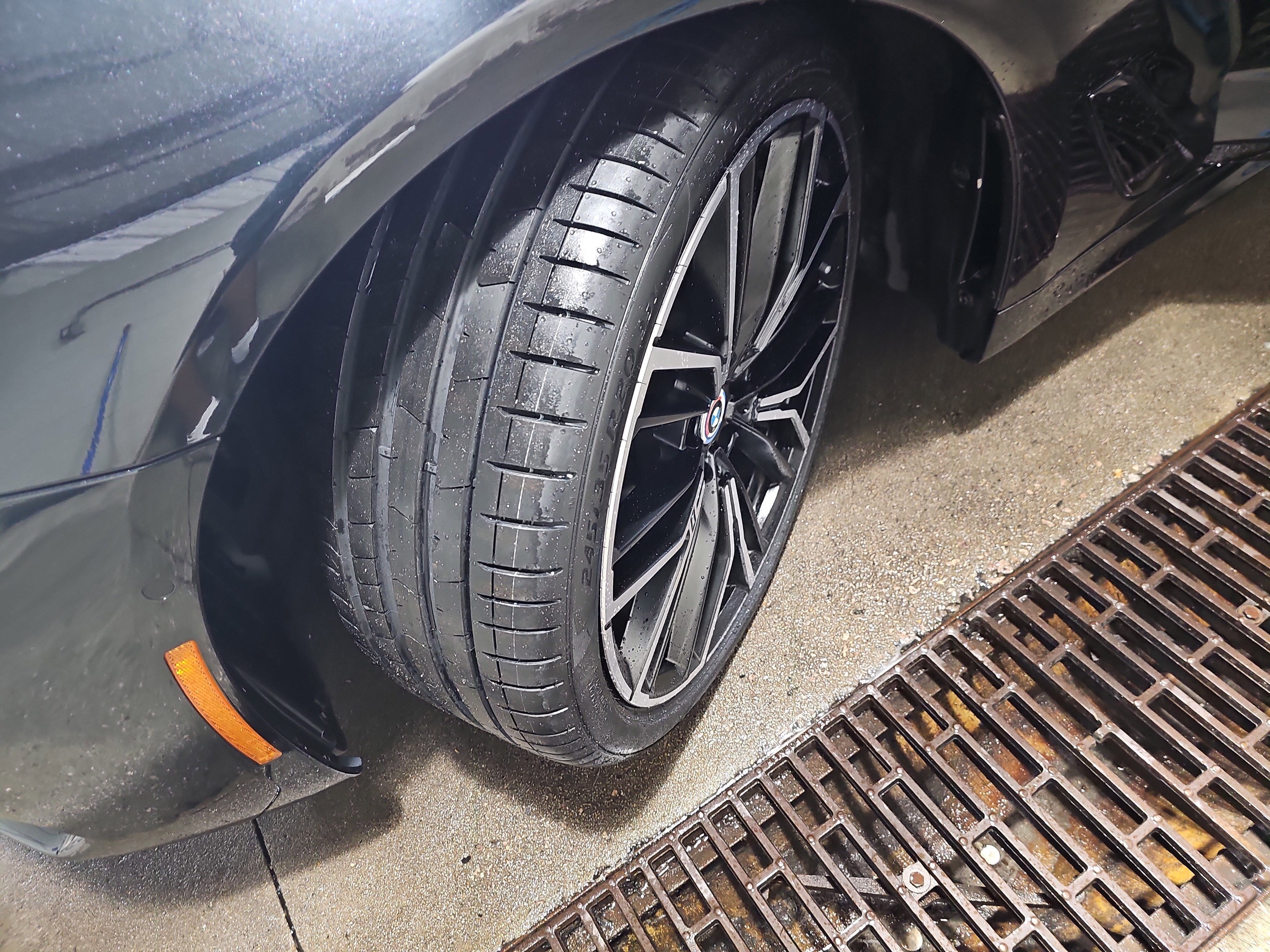 2023 BMW 5 Series M550i xDrive