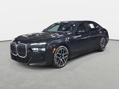 2023 BMW 7 Series 740i