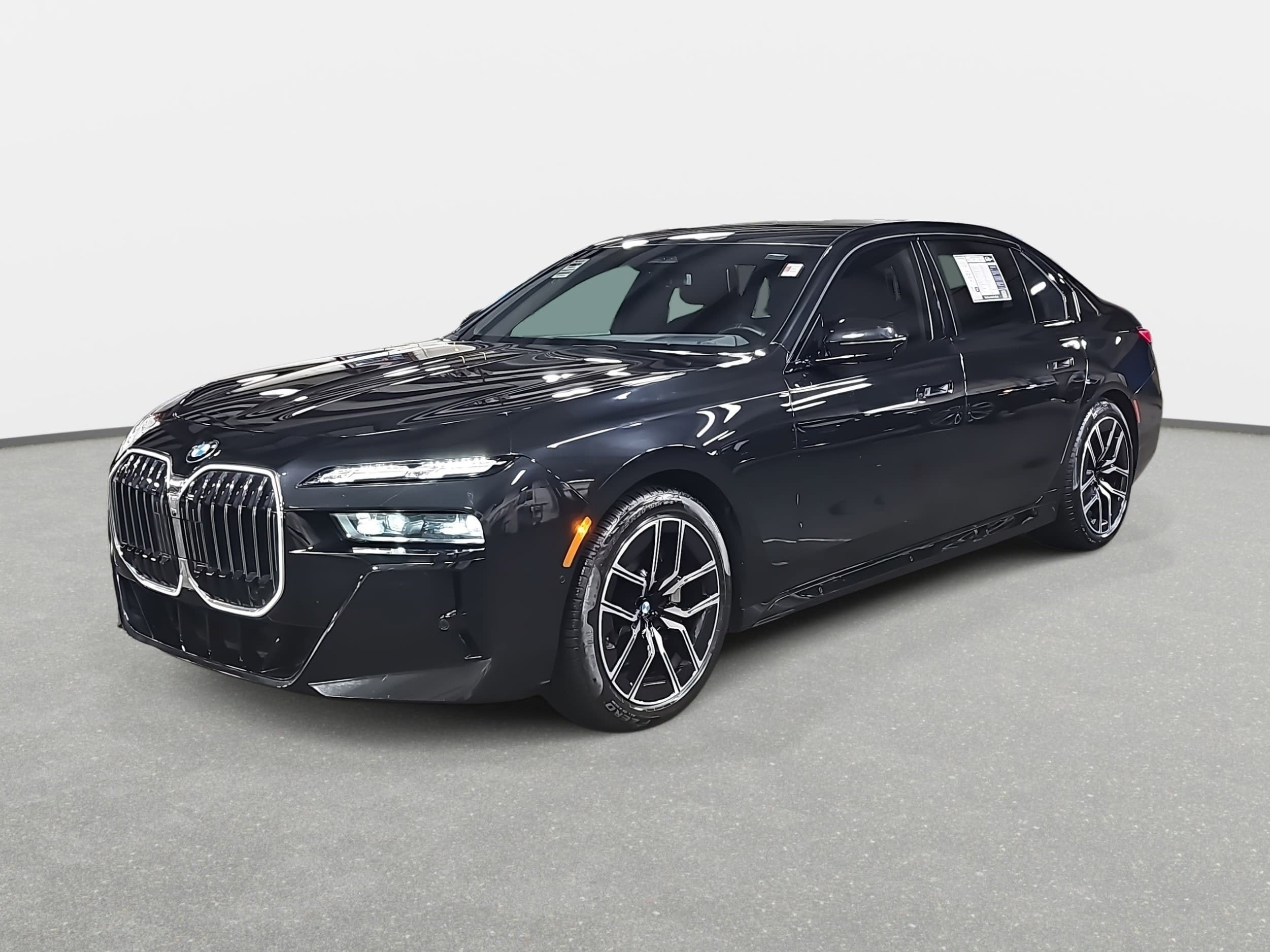 2023 BMW 7 Series 740i