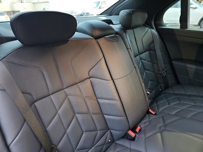 2023 BMW 7 Series 740i