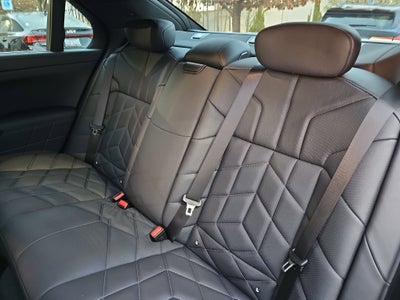 2023 BMW 7 Series 740i