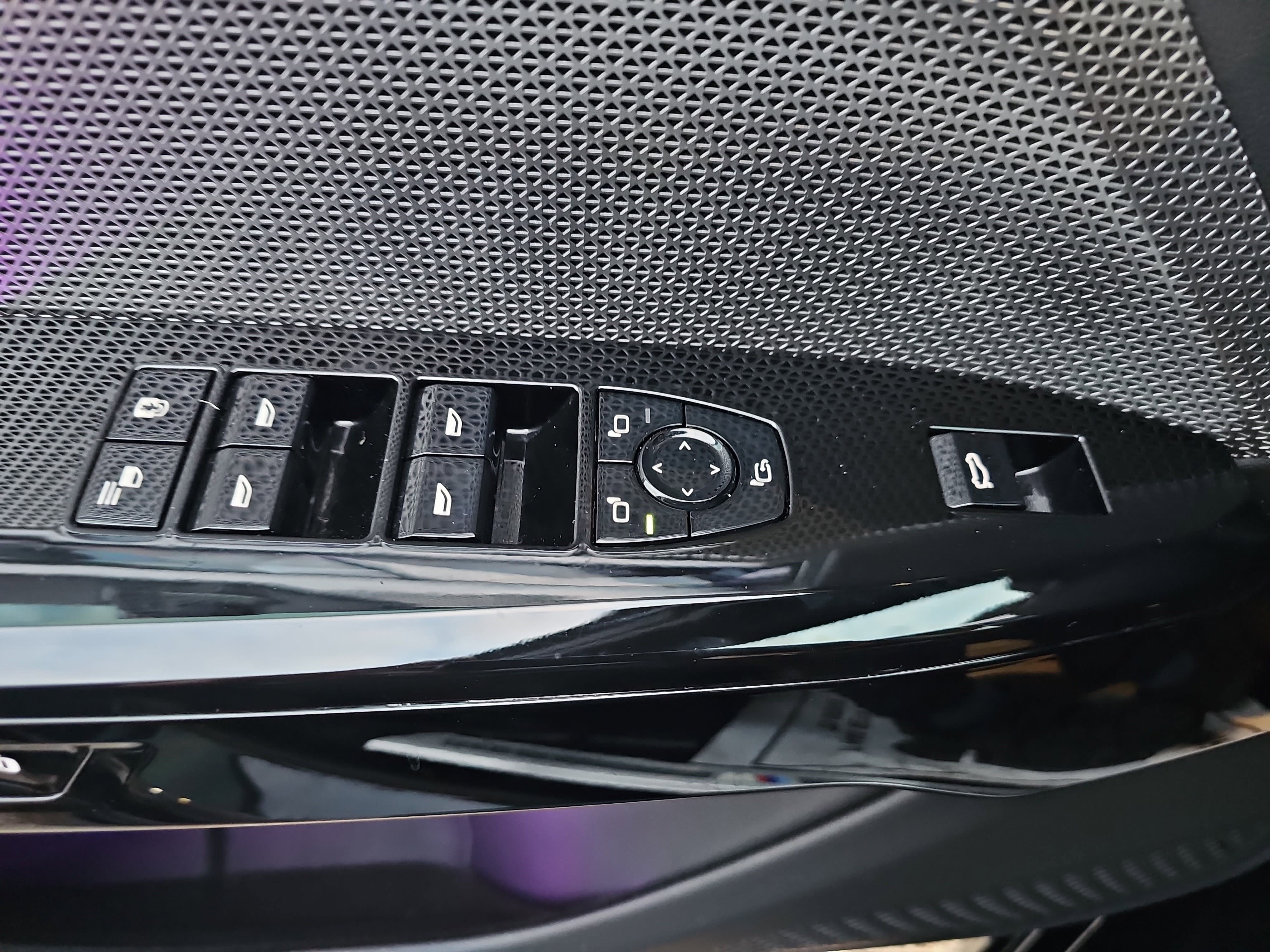 2023 BMW 7 Series 740i