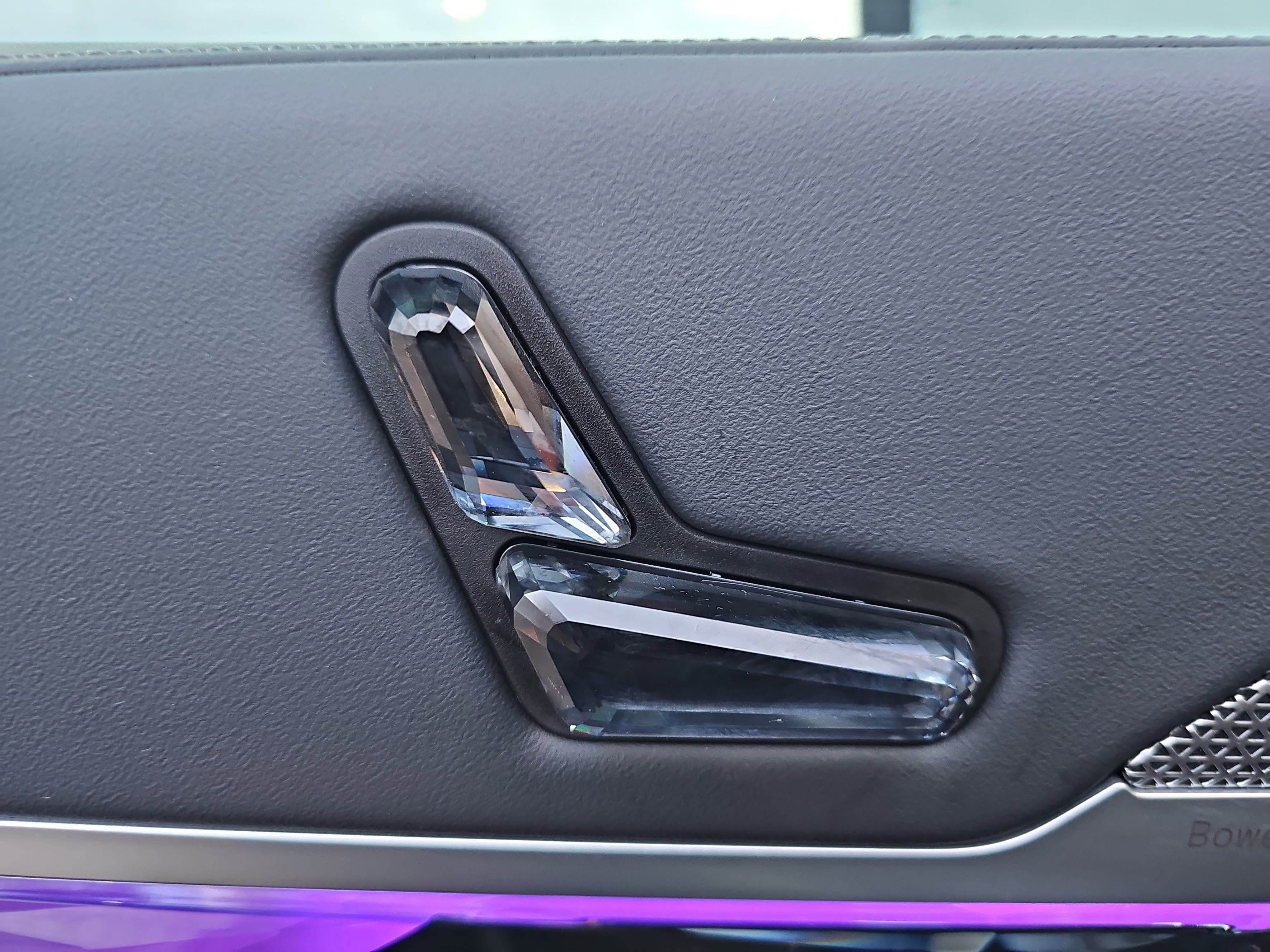 2023 BMW 7 Series 740i