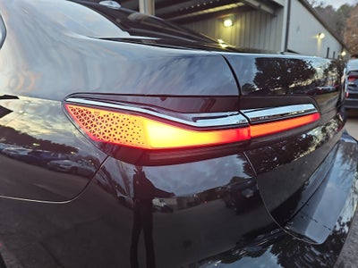 2023 BMW 7 Series 740i