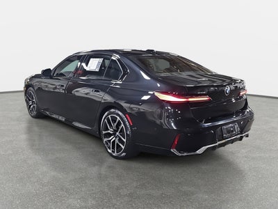 2023 BMW 7 Series 740i