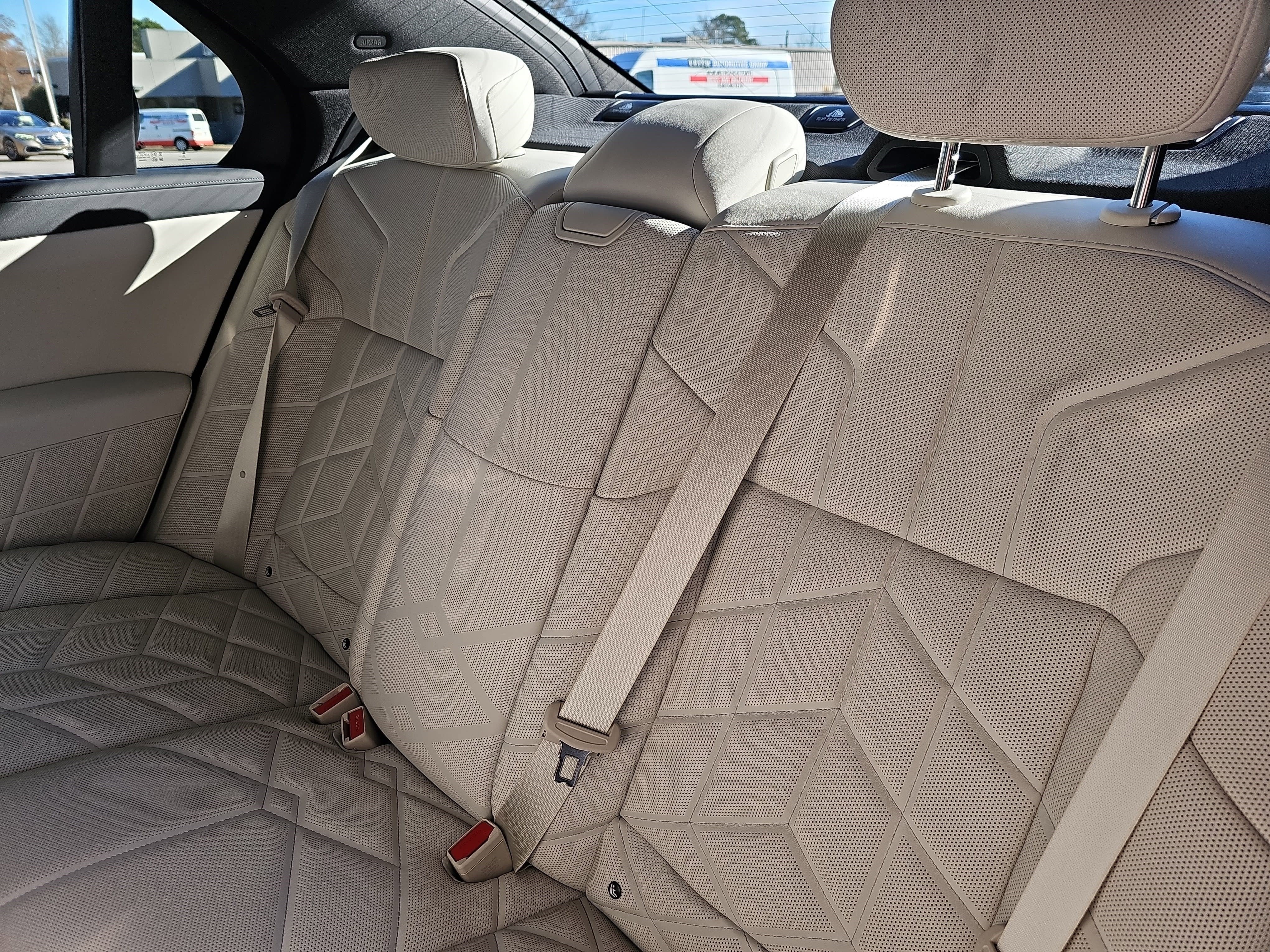 2025 BMW 7 Series 740i