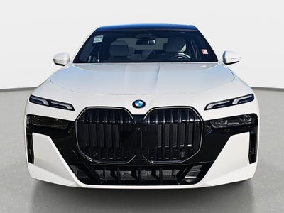 2025 BMW 7 Series 740i