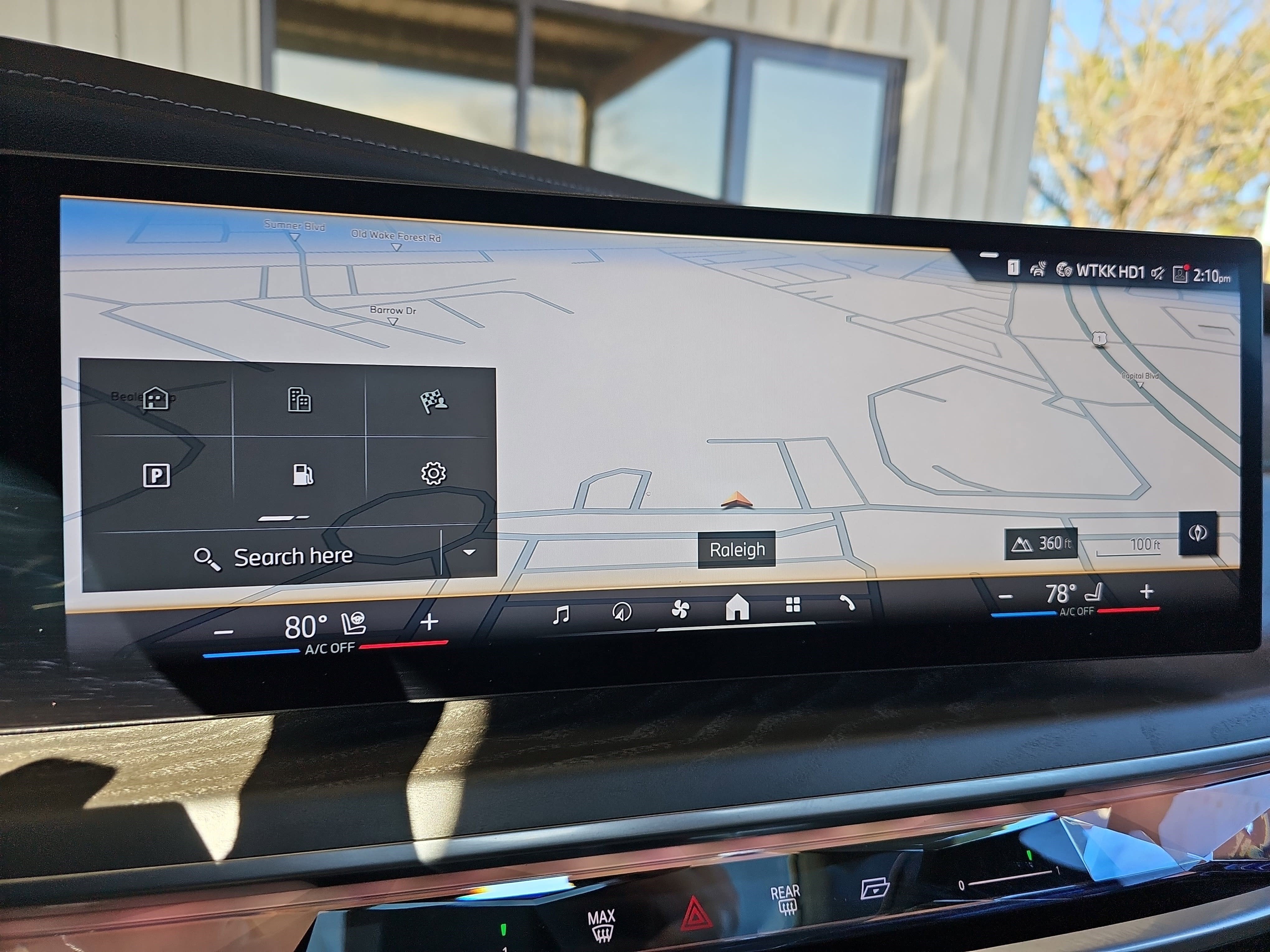 2025 BMW 7 Series 740i