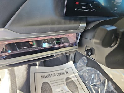 2025 BMW 7 Series 740i