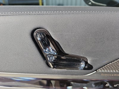 2025 BMW 7 Series 740i