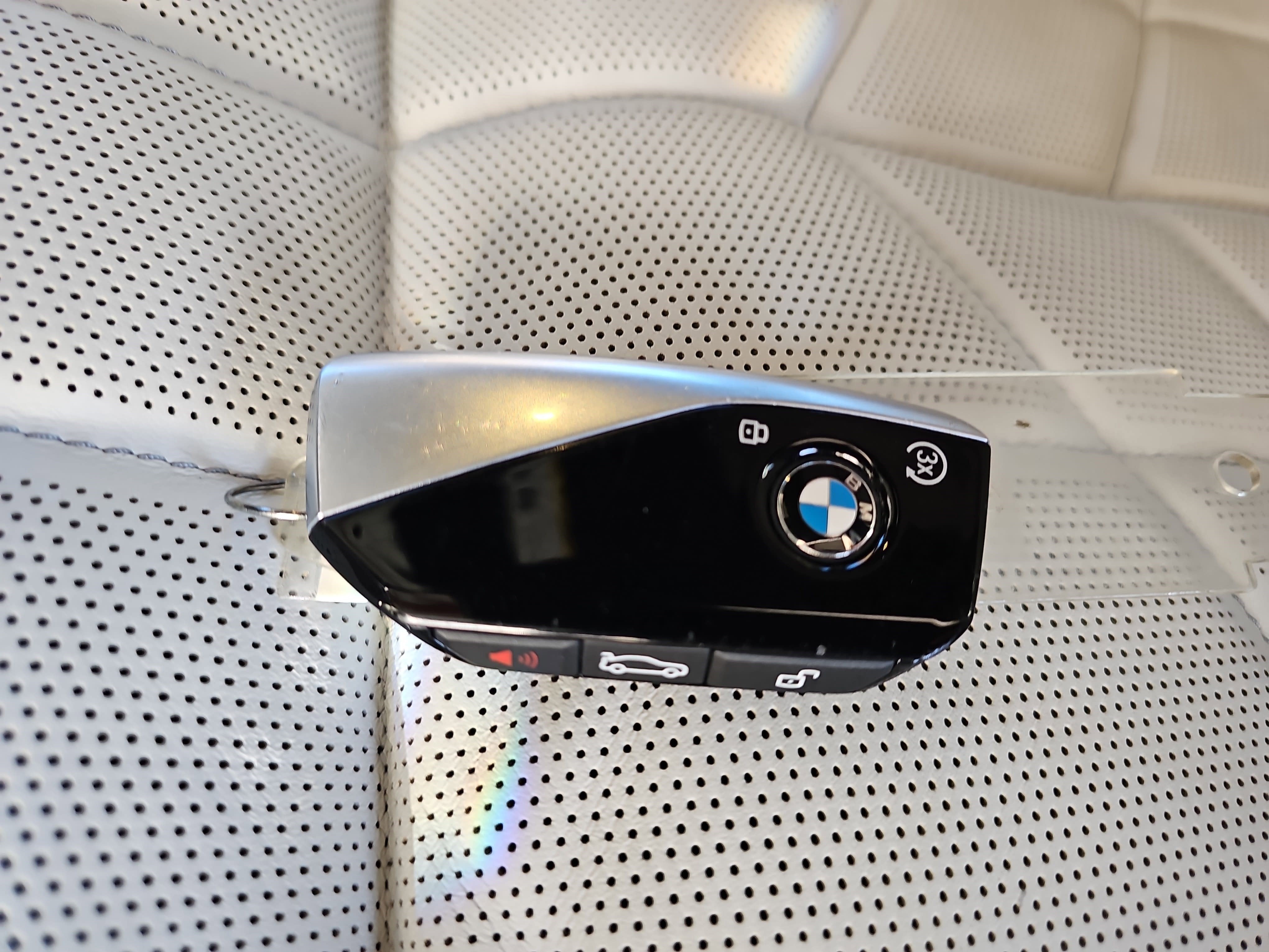 2025 BMW 7 Series 740i