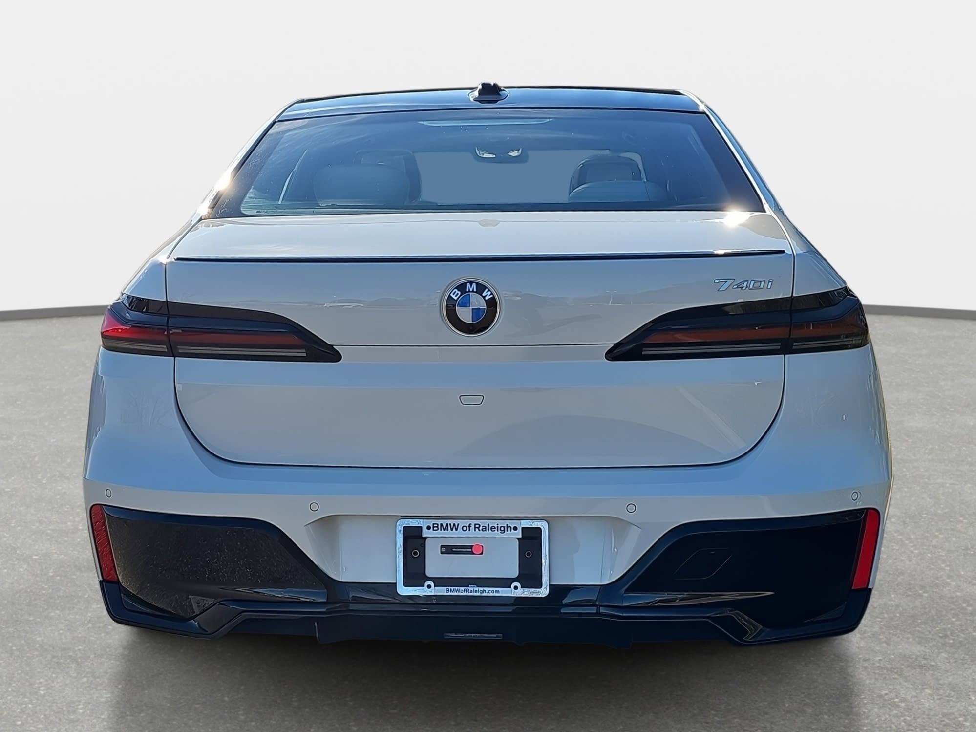 2025 BMW 7 Series 740i