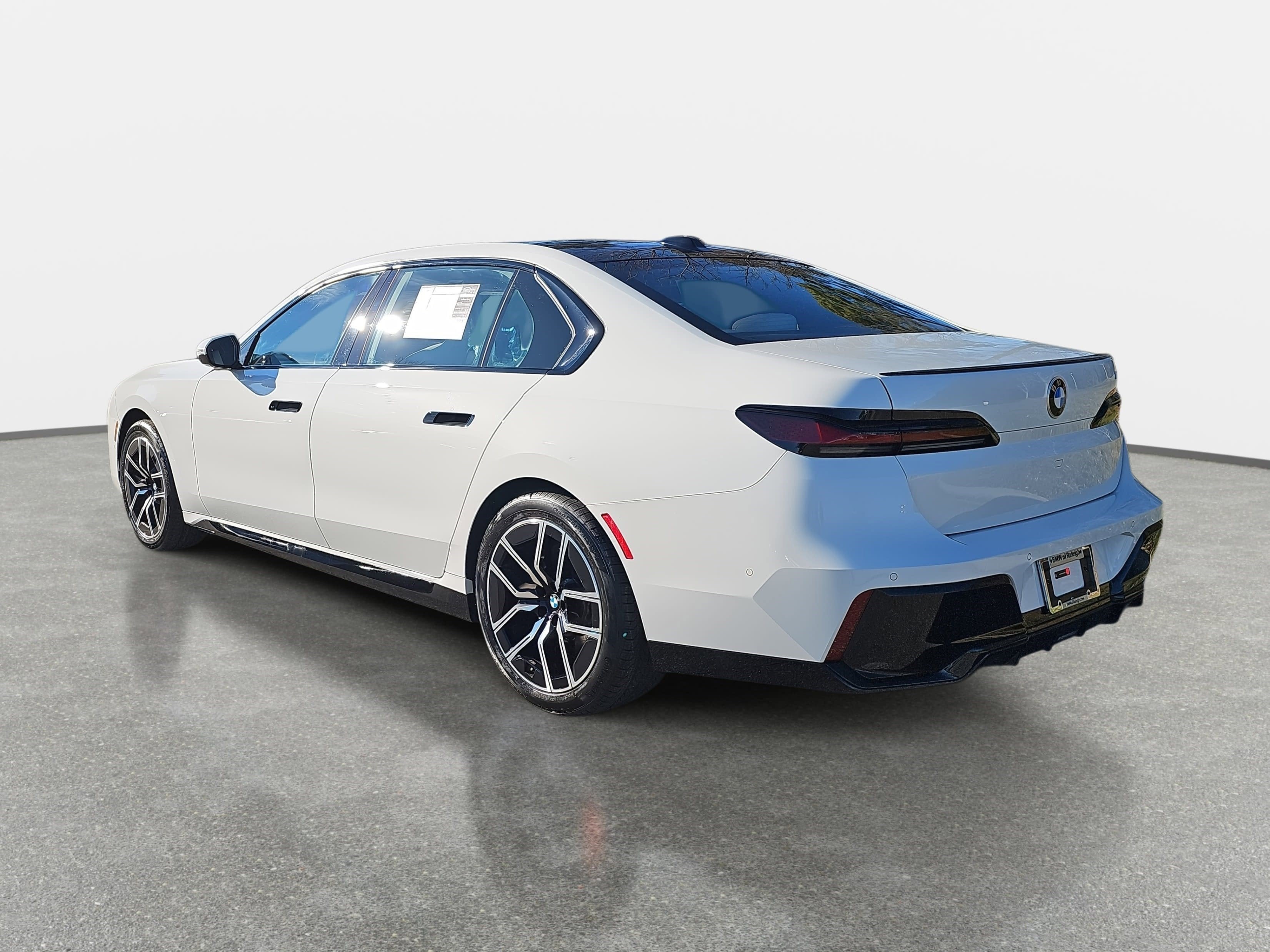 2025 BMW 7 Series 740i