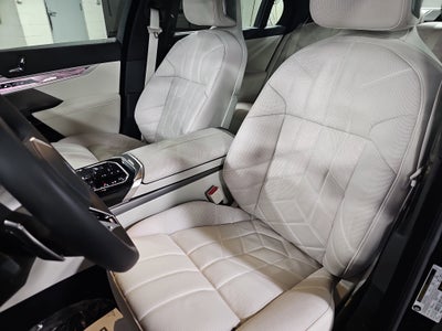 2025 BMW 7 Series 740i