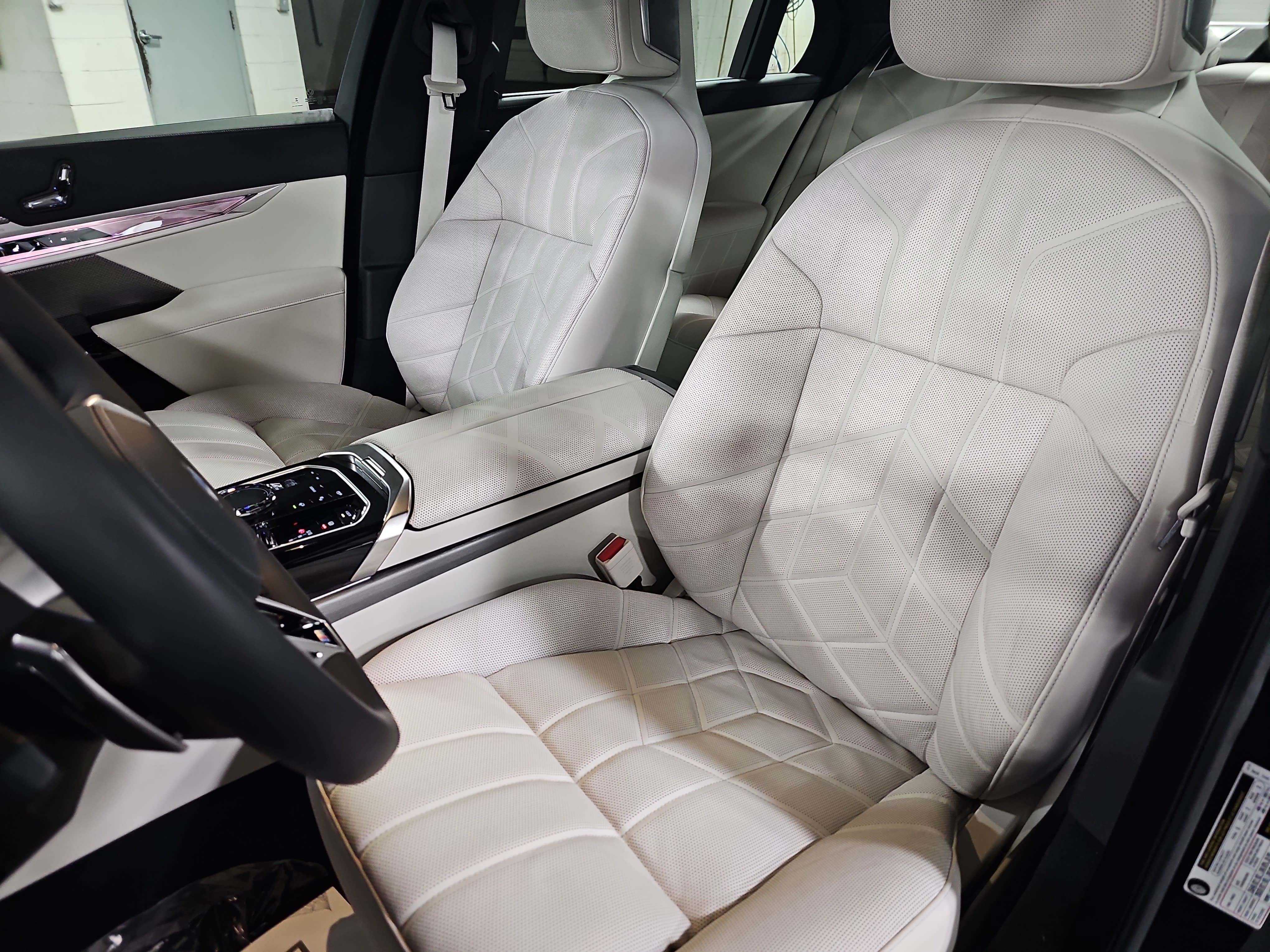 2025 BMW 7 Series 740i