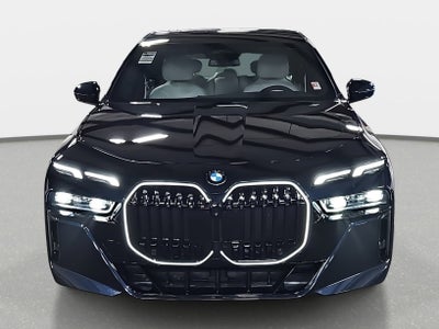 2025 BMW 7 Series 740i