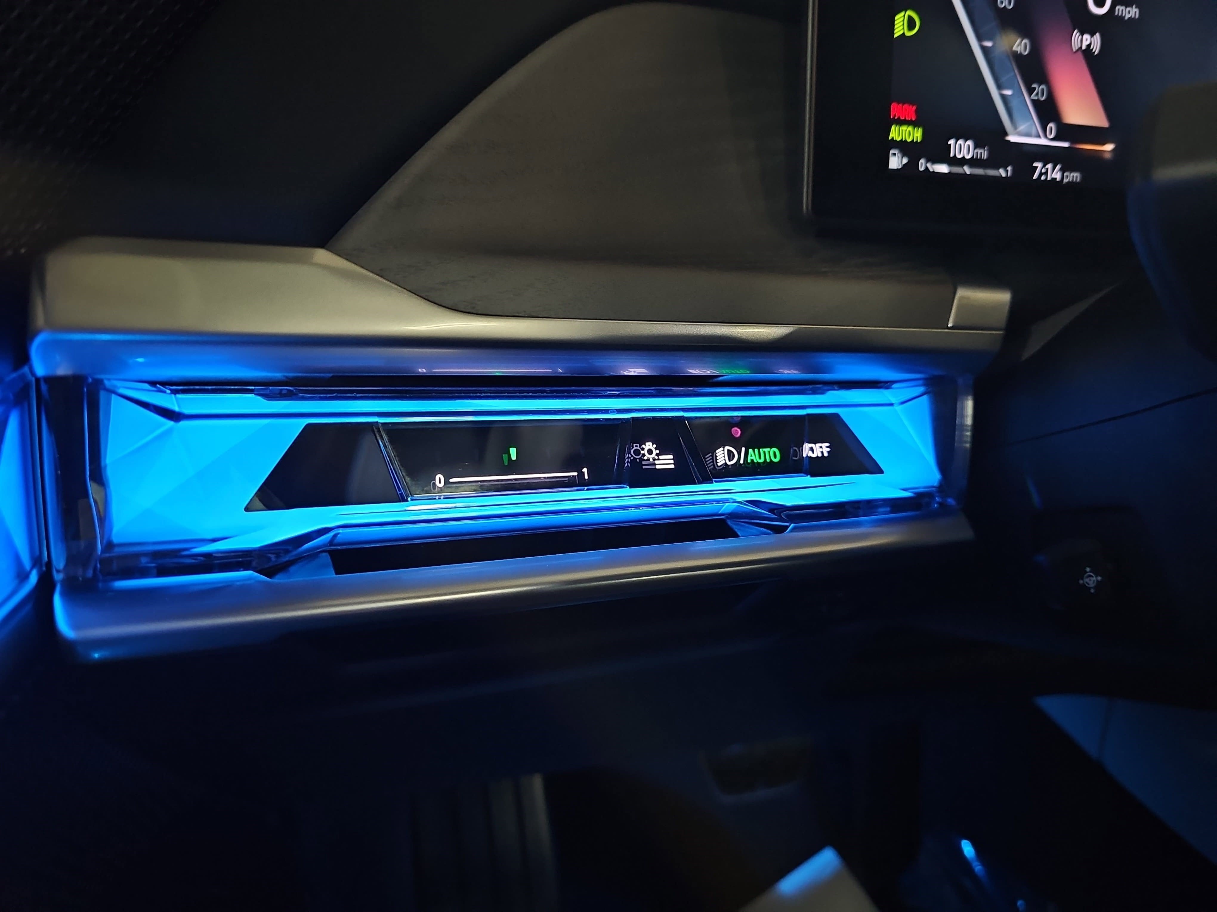 2025 BMW 7 Series 740i