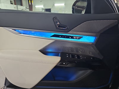 2025 BMW 7 Series 740i