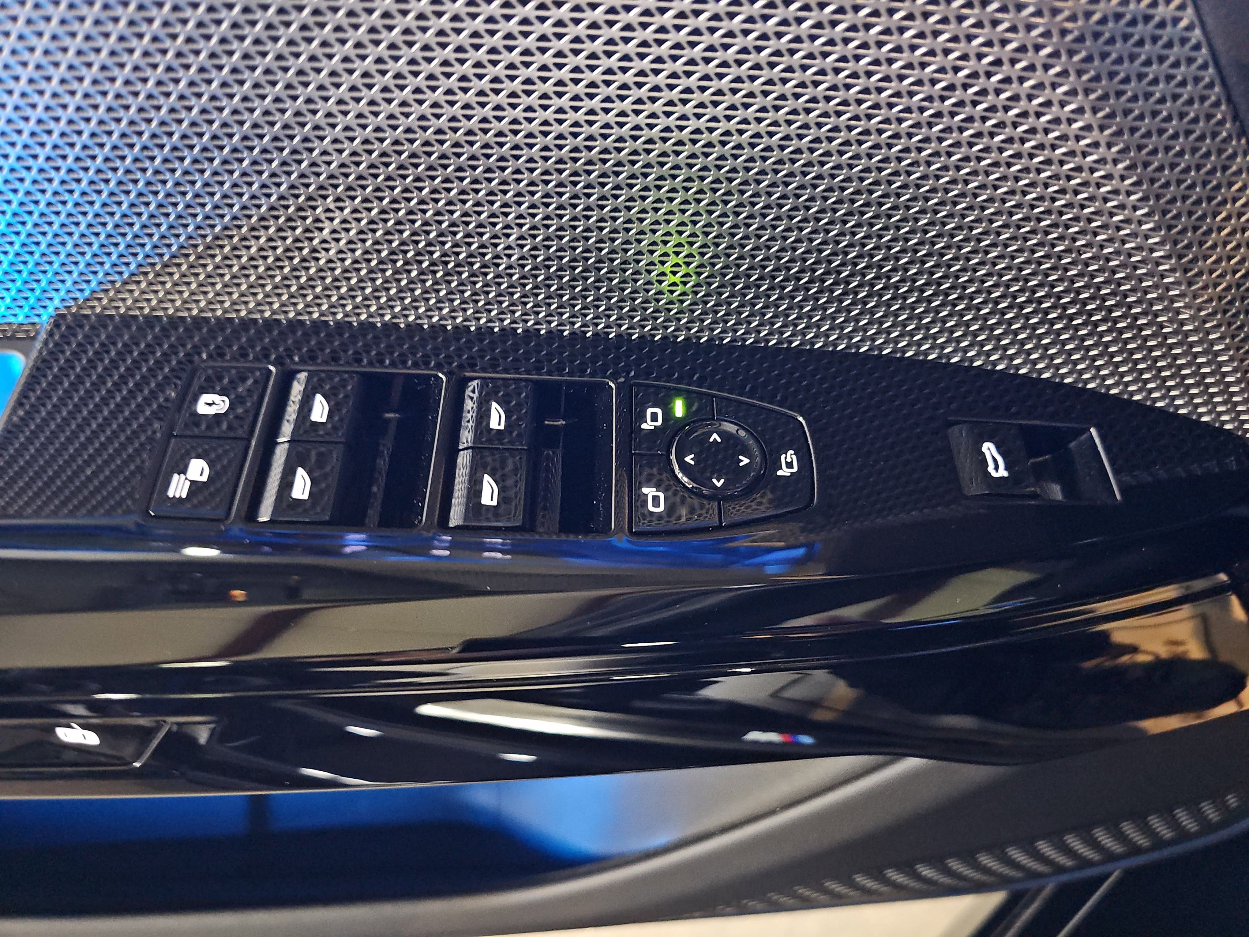 2025 BMW 7 Series 740i