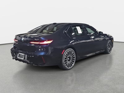 2025 BMW 7 Series 740i