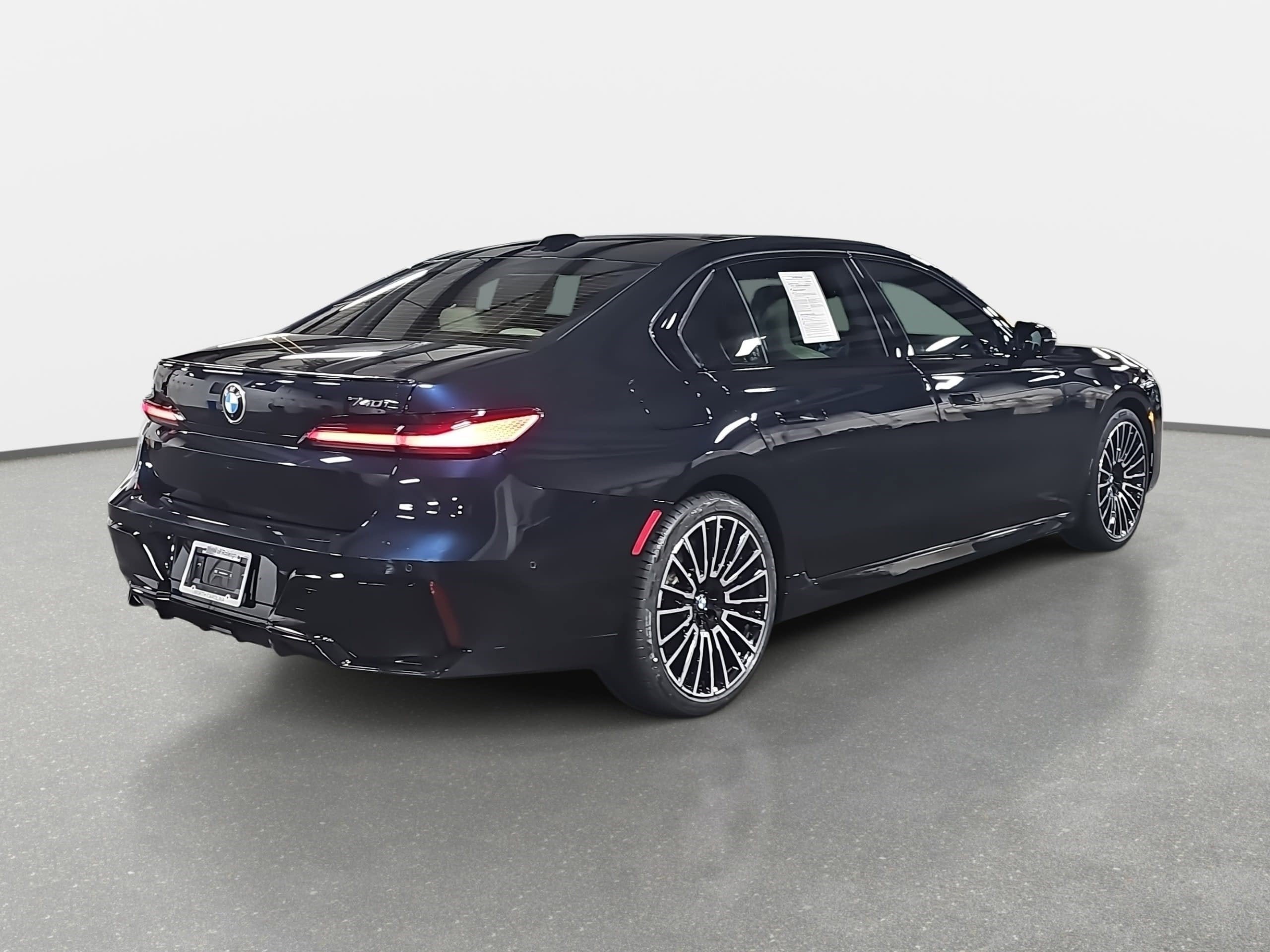 2025 BMW 7 Series 740i