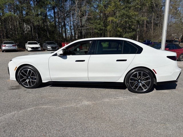 2023 BMW 7 Series 740i