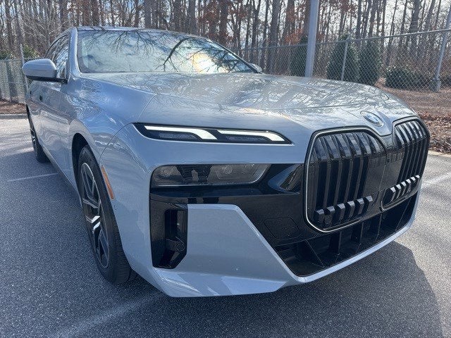 2025 BMW 7 Series 740i xDrive