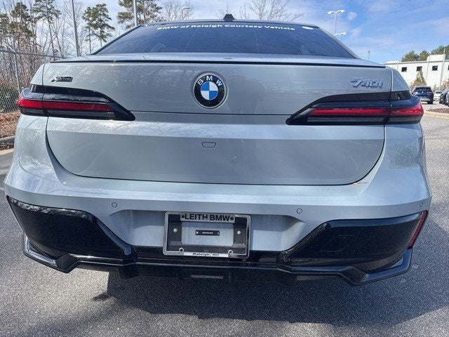 2025 BMW 7 Series 740i xDrive