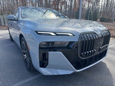 2025 BMW 7 Series 740i xDrive
