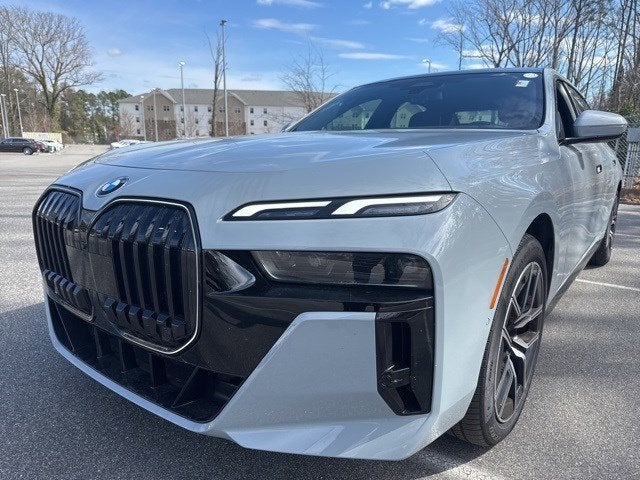 2025 BMW 7 Series 740i xDrive