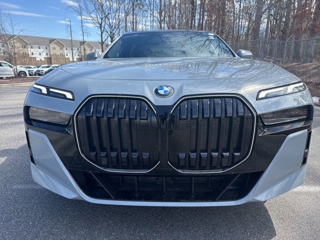2025 BMW 7 Series 740i xDrive