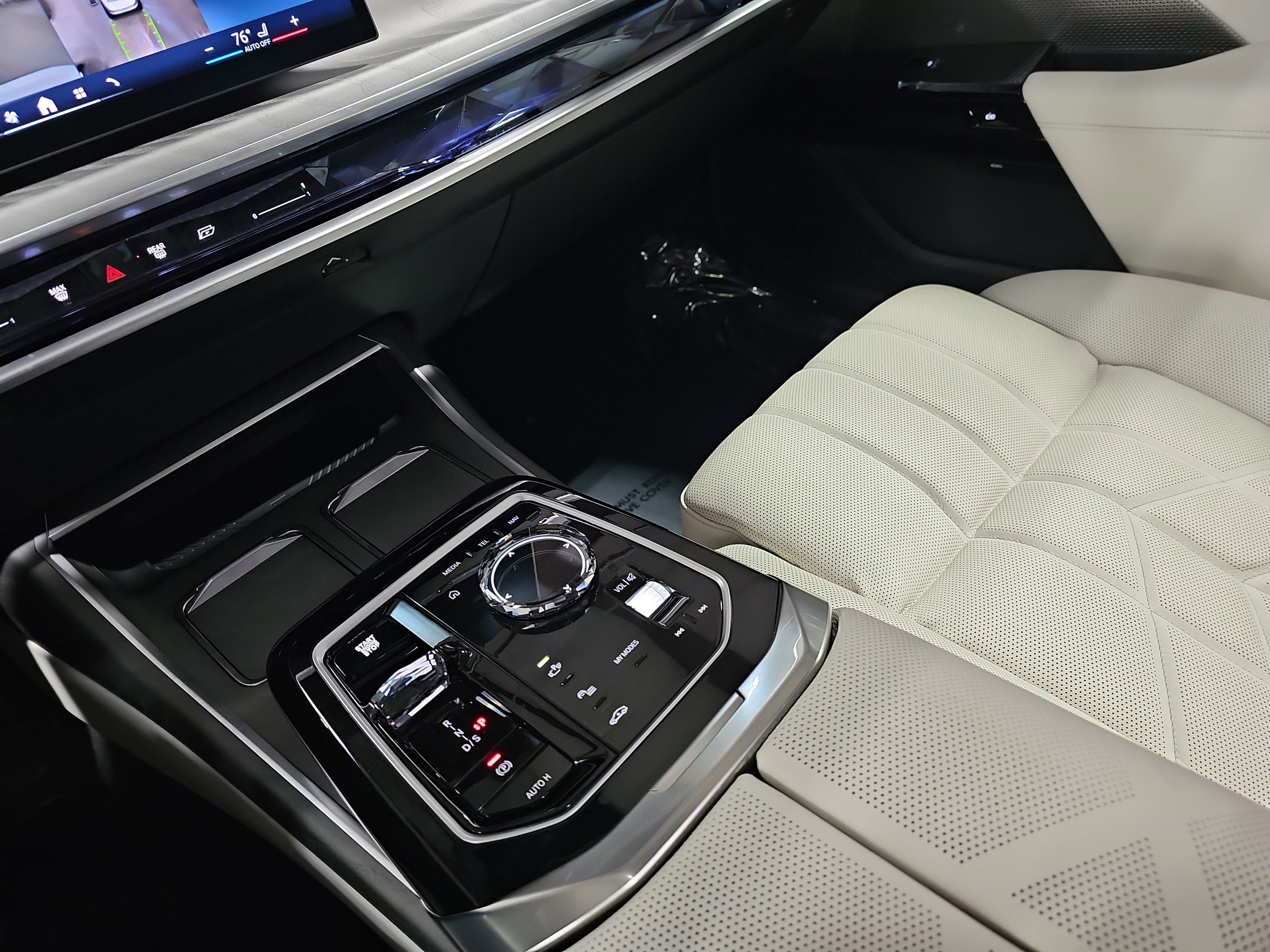2025 BMW 7 Series 760i xDrive