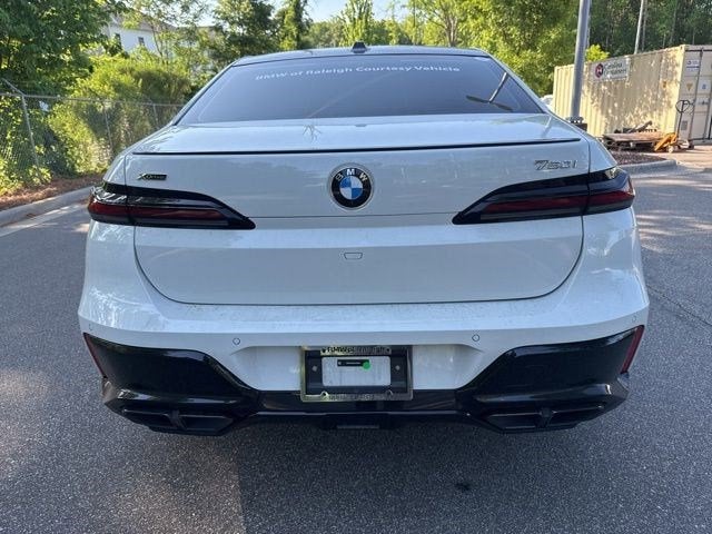 2025 BMW 7 Series 760i xDrive