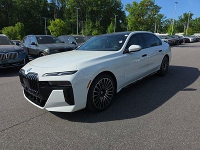 2025 BMW 7 Series 760i xDrive