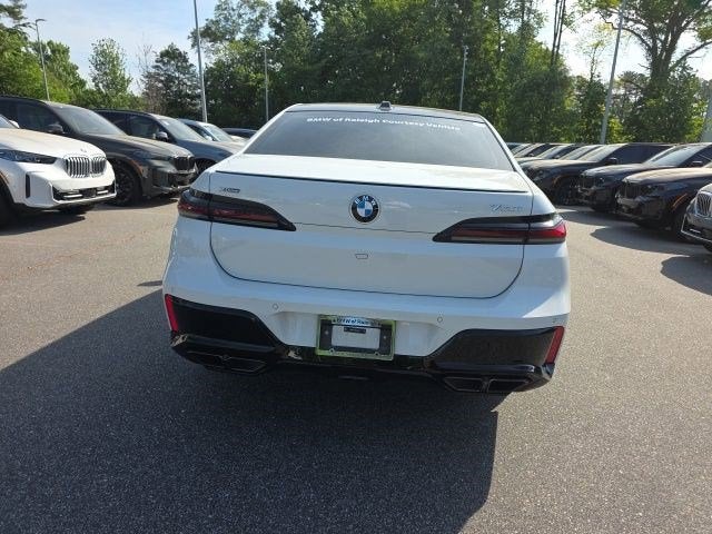 2025 BMW 7 Series 760i xDrive