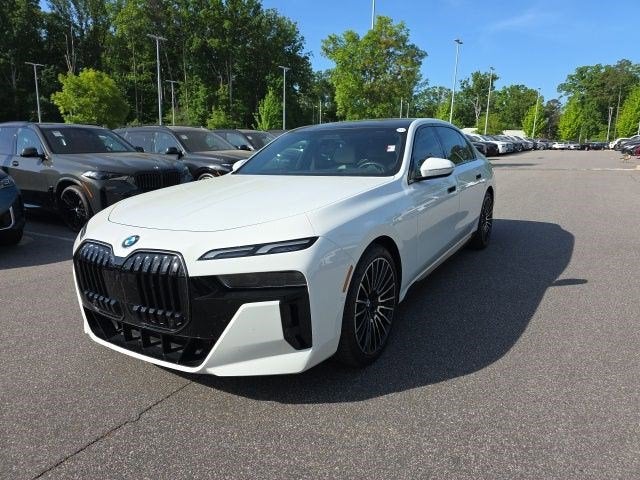 2025 BMW 7 Series 760i xDrive