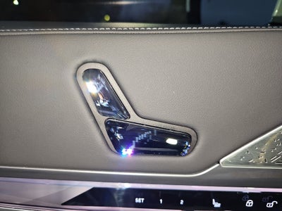 2023 BMW 7 Series 760i xDrive