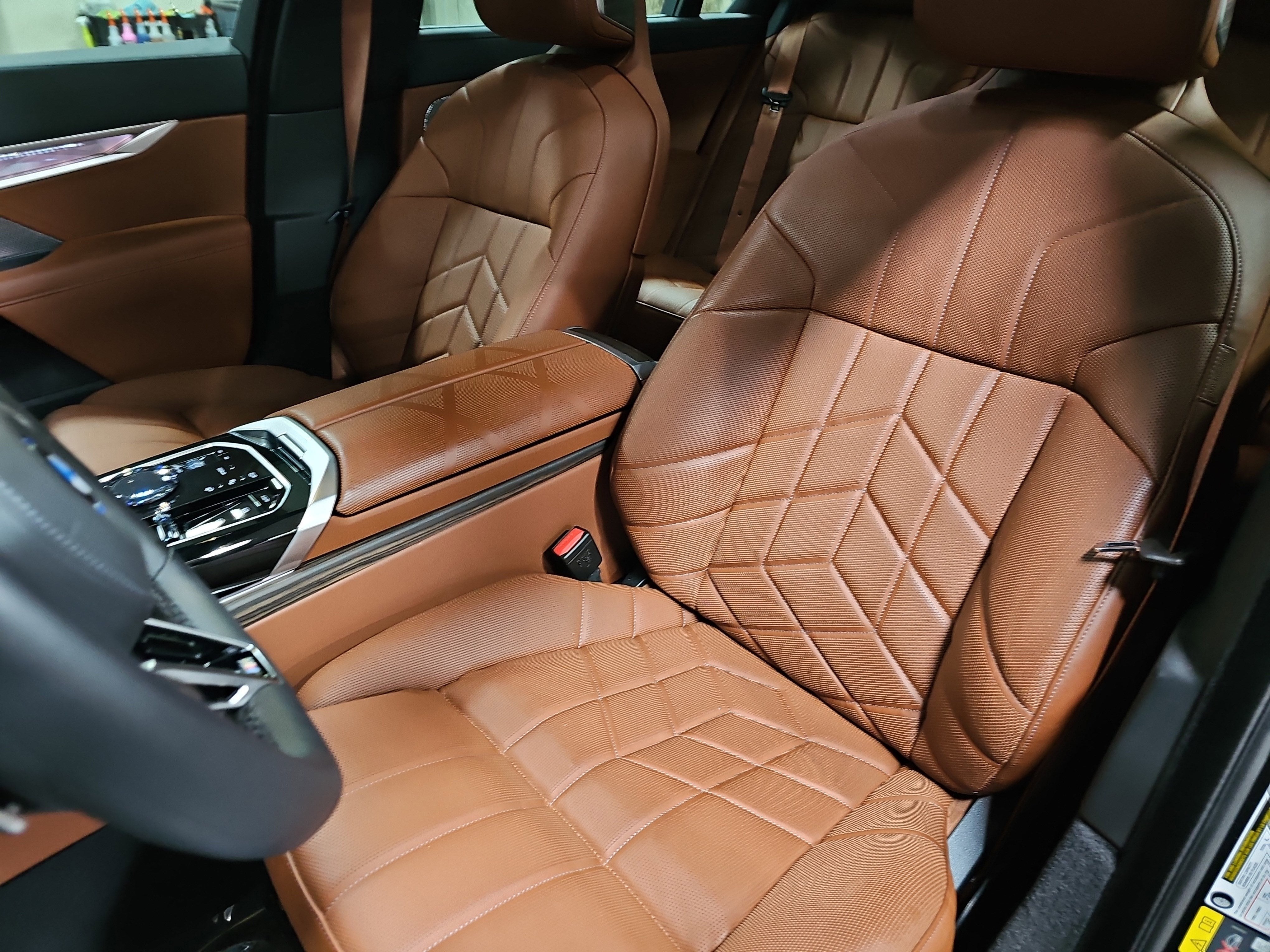 2025 BMW 7 Series 750e xDrive