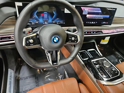 2025 BMW 7 Series 750e xDrive