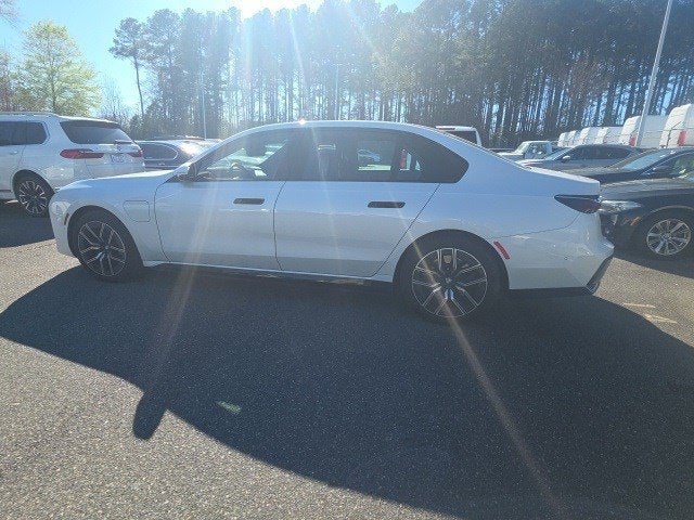 2025 BMW 7 Series 750e xDrive