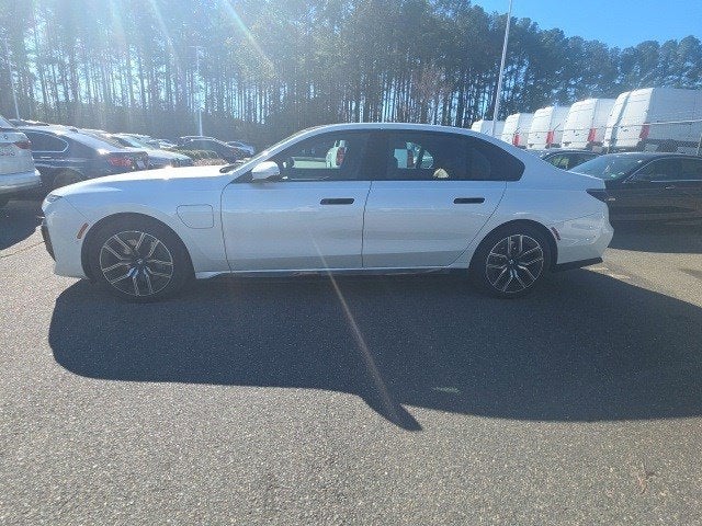 2025 BMW 7 Series 750e xDrive