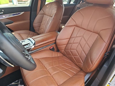 2025 BMW 7 Series 750e xDrive
