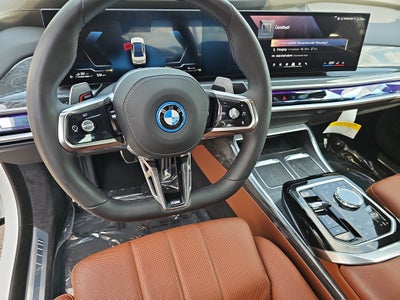 2025 BMW 7 Series 750e xDrive